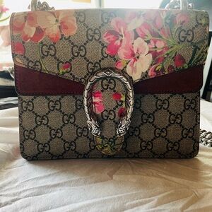 Gucci Dionysus Floral GG Supreme Shoulder Bag